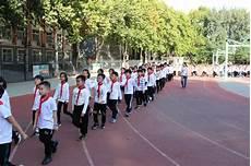 六年级广播体操舞动青春